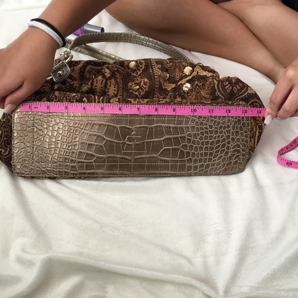 Kathy Van Zeeland purse - Picture 8 of 11